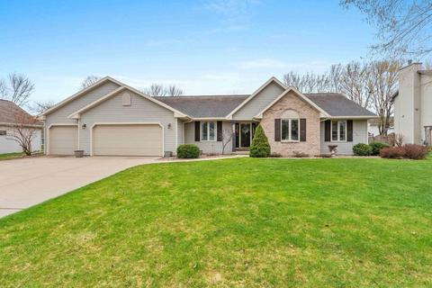 3091 Sunray Ln, Green Bay, WI 54313