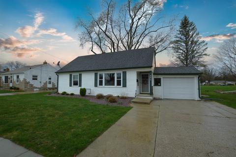446 Victoria St, Green Bay, WI 54302