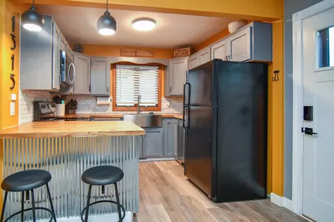 1315 George St, Appleton, WI 54915 photo 8