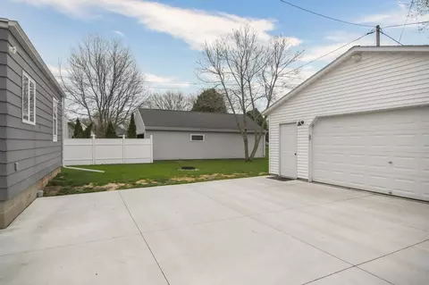 1315 George St, Appleton, WI 54915 photo 6