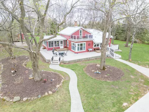 45 Sunnyhill Ave, Oshkosh, WI 54902