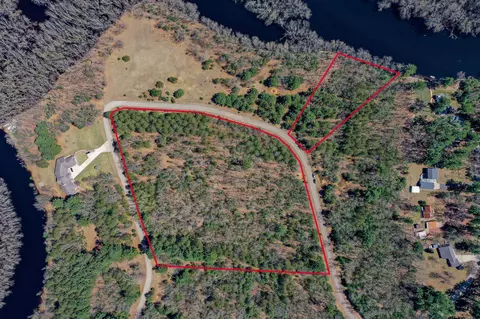 n2736 Ona Pines Road #17, Weyauwega, WI 54983