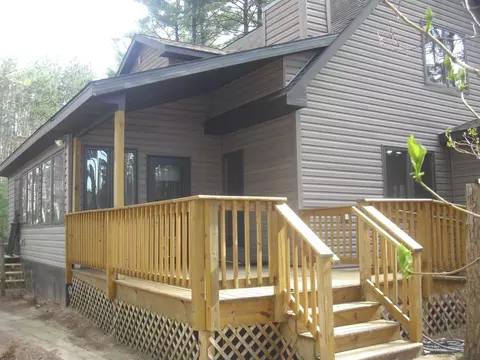 n1973 Virginia Drive, Waupaca, WI 54981