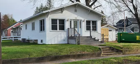 122 Walnut Ave, Oconto Falls, WI 54154