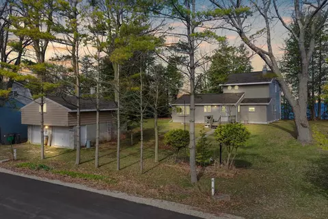 3263 Wells Ln, Sturgeon Bay, WI 54235