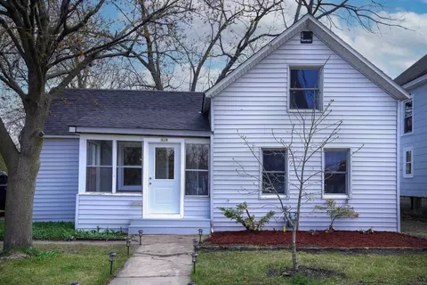 614 Broad St, Oshkosh, WI 54901