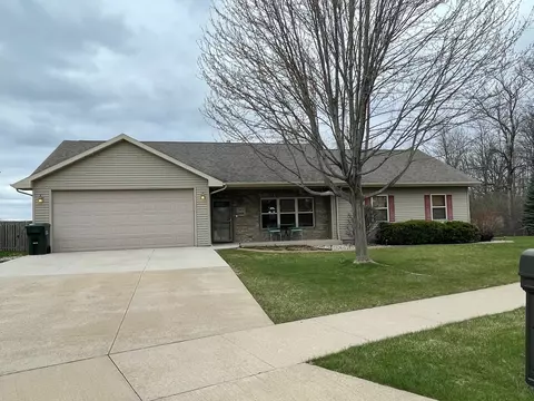 2501 Camden Way, Kaukauna, WI 54130