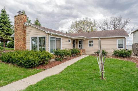 5433 Nickles Dr, Oshkosh, WI 54904