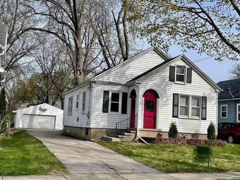 911 13th Ave, Green Bay, WI 54304