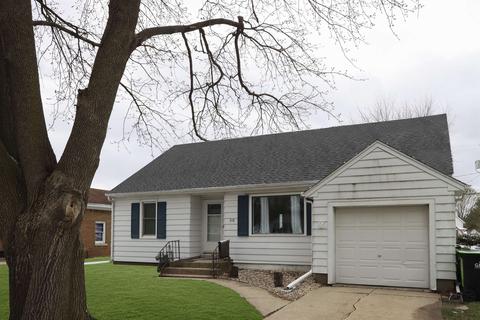 318 S Division St, Waupun, WI 53963