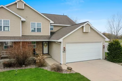 2506 Crais Ct, De Pere, WI 54115