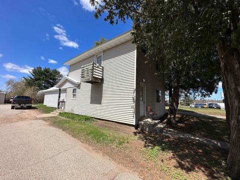 120 S Main St, Clintonville, WI 54929