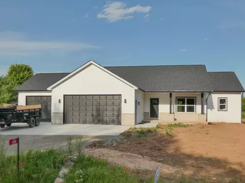 458 Bialozynski Rd, Pulaski, WI 54162