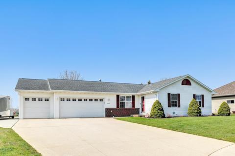 1630 Van Rd, Green Bay, WI 54311