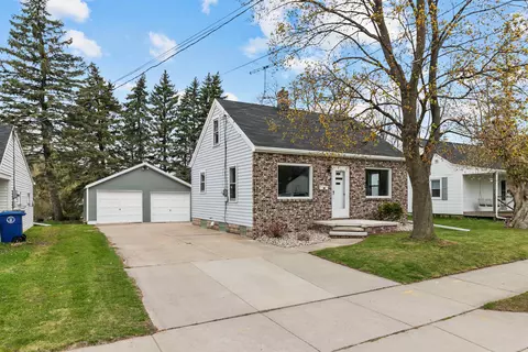 223 Buchanan St, Little Chute, WI 54140