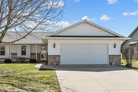 306 Cordy Ln, Hortonville, WI 54944