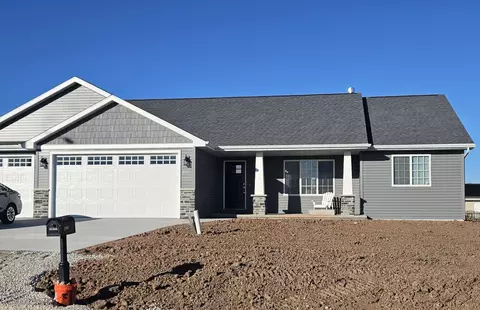 2060 Antelope Trl, Kaukauna, WI 54130
