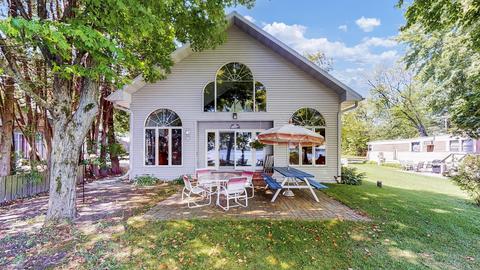 9452 St Bernadette Rd, Suring, WI 54174