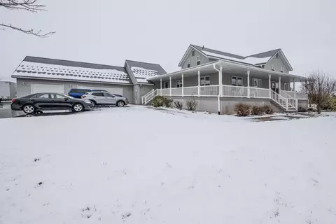 6786 Parkview Rd, Denmark, WI 54208