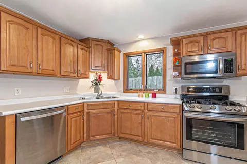 2018 N Douglas St, Appleton, WI 54914 photo 13