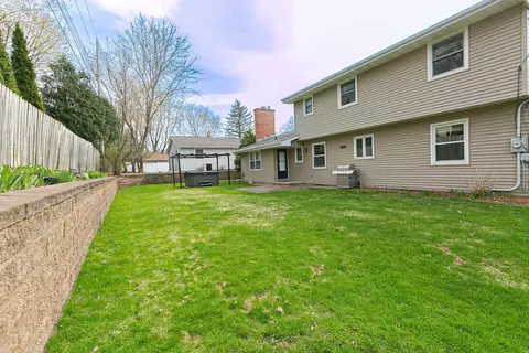 2018 N Douglas St, Appleton, WI 54914 photo 5