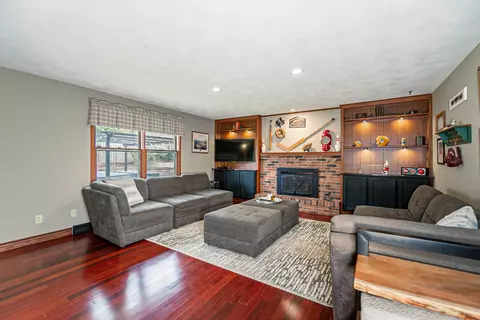 2018 N Douglas St, Appleton, WI 54914 photo 9