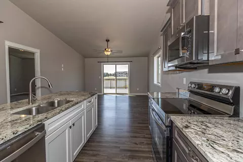 2322 Plank Cir #B, Appleton, WI 54915 photo 4