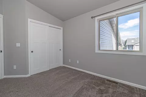 2322 Plank Cir #B, Appleton, WI 54915 photo 9