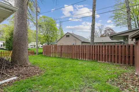 2402 Gmeiner Rd, Appleton, WI 54915 photo 14