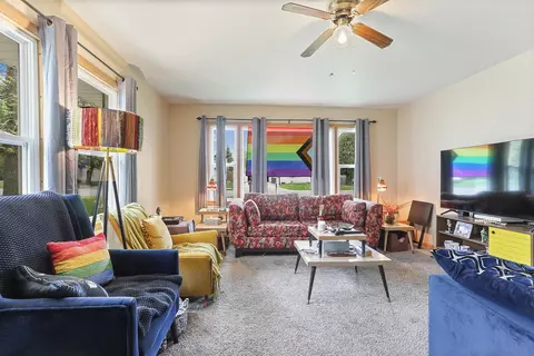 2402 Gmeiner Rd, Appleton, WI 54915 photo 2