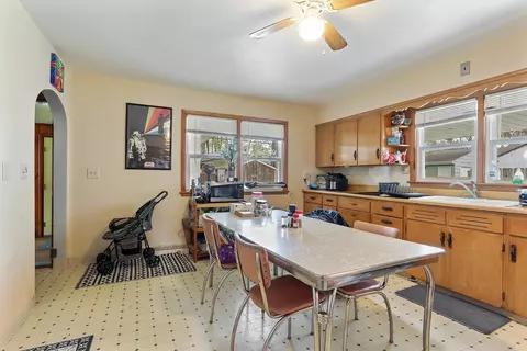 2402 Gmeiner Rd, Appleton, WI 54915 photo 5