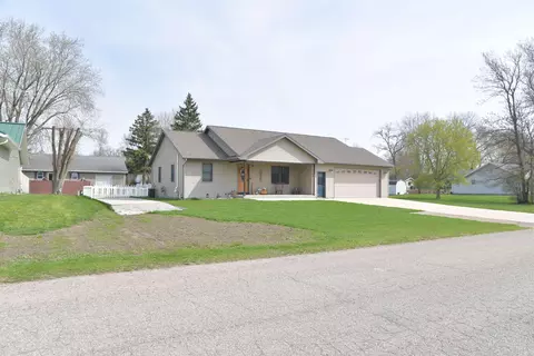433 Canal St, Berlin, WI 54923