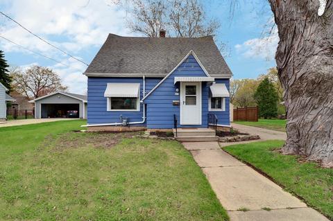 413 S 6th St, De Pere, WI 54115
