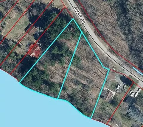 River Drive, Shawano, WI 54166