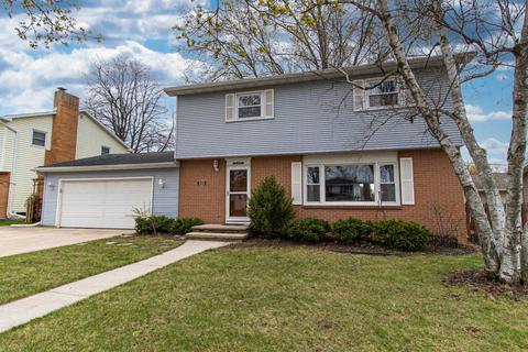 111 Lynn Dr, Appleton, WI 54915