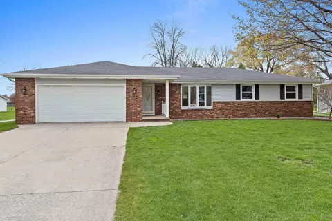 7357 Murray Rd, Neenah, WI 54956