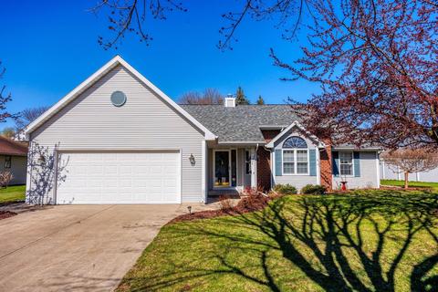 2026 Wintercress Dr, Green Bay, WI 54313