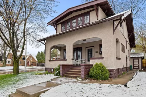 821 S Memorial Dr, Appleton, WI 54911