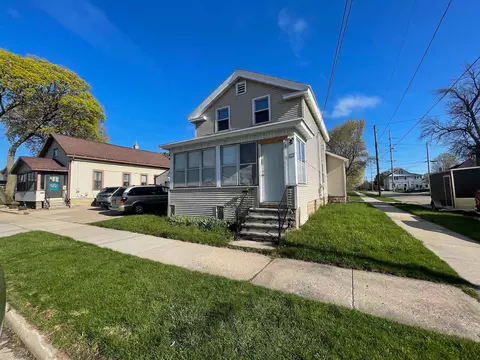 332 Dale Ave, Oshkosh, WI 54901
