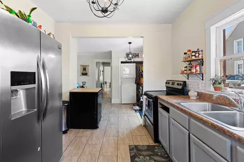 710 E Franklin St, Appleton, WI 54911 photo 5