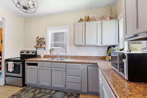 710 E Franklin St, Appleton, WI 54911 photo 3