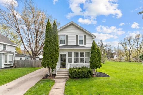 676 Grand St, Oshkosh, WI 54901