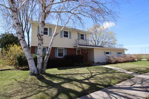 241 Clinton St, North Fond Du Lac, WI 54937
