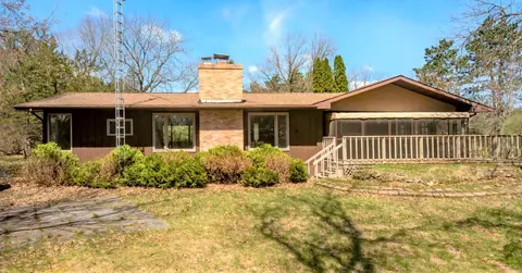 w6686 West Little Silver Lake Road, Wild Rose, WI 54984