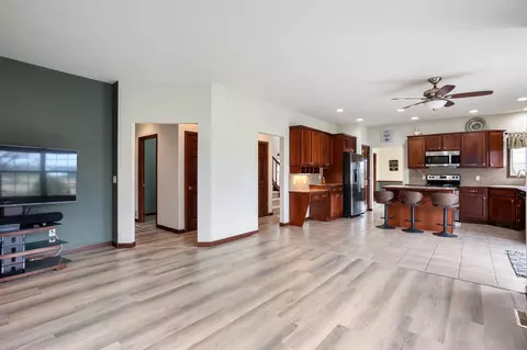 2856 W Warner Estates Dr, Appleton, WI 54913 photo 9