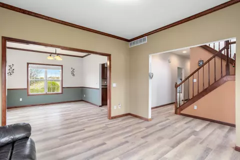 2856 W Warner Estates Dr, Appleton, WI 54913 photo 3