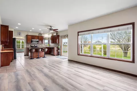 2856 W Warner Estates Dr, Appleton, WI 54913 photo 8