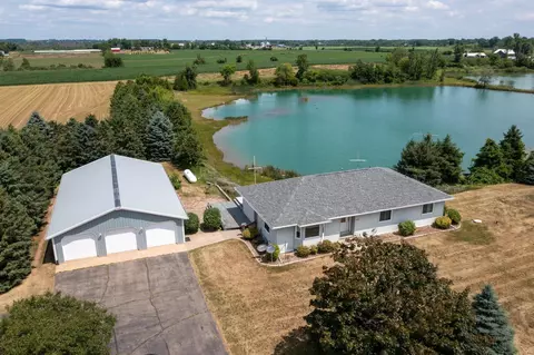 7400 County Rd E, Omro, WI 54963