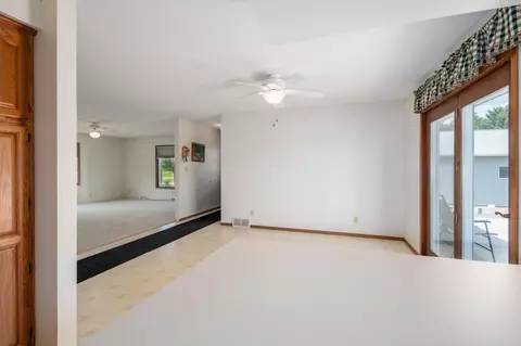 7400 County Rd E, Omro, WI 54963 photo 8