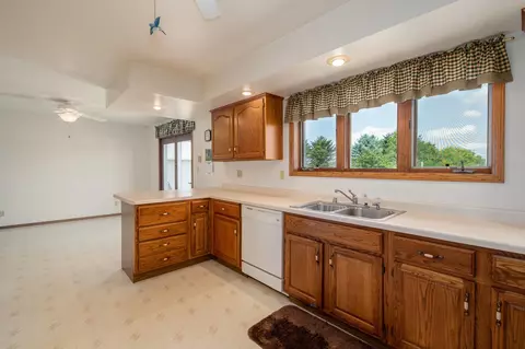 7400 County Rd E, Omro, WI 54963 photo 7